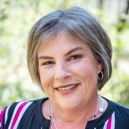 Janet Clement Photo 3