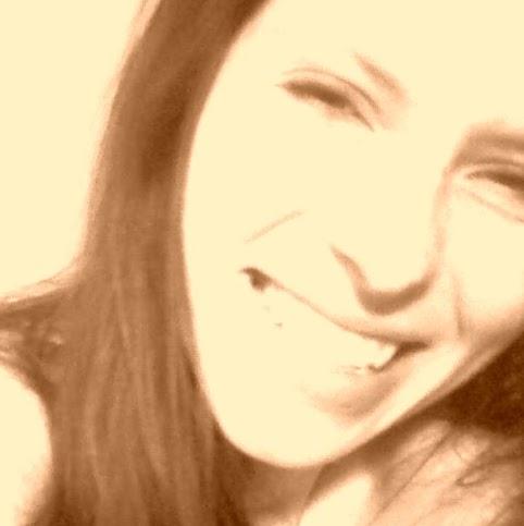 Sarah Skinner Photo 34