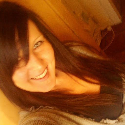 Melanie Summers Photo 11