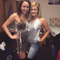 Julia Ellison Photo 10