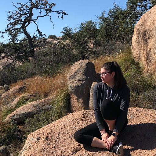 Elisa Balderas Photo 8