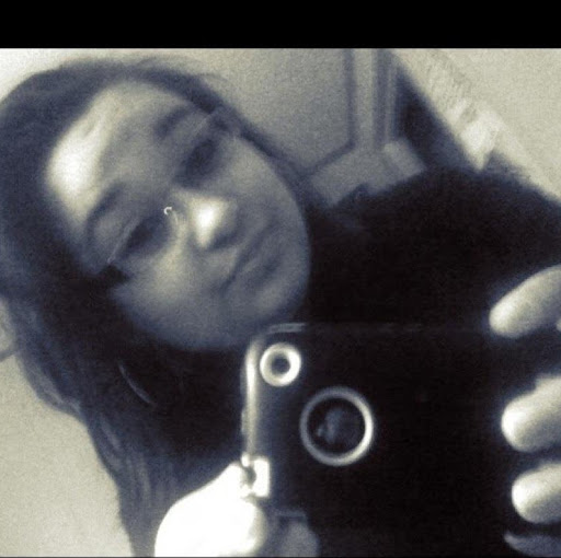 Cynthia Hernandez Photo 16