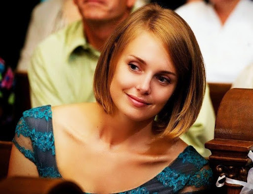 Kristen Tracy Photo 22
