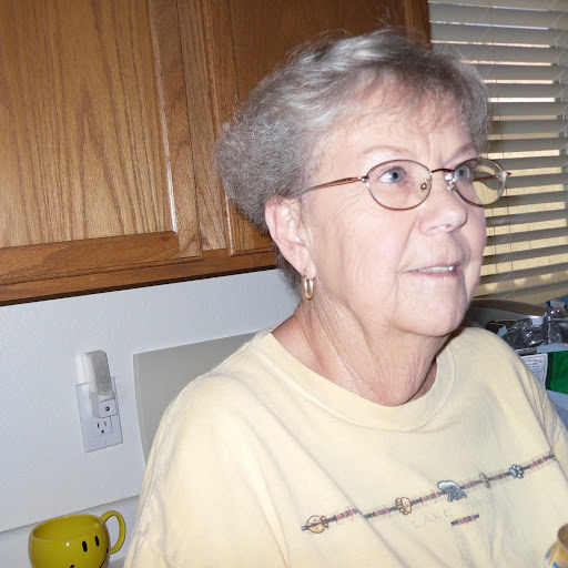 Vicki Griffith Photo 16