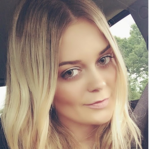 Ashley Bowman Photo 7