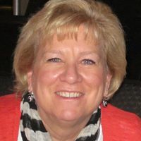 Cindy Hooper Photo 34