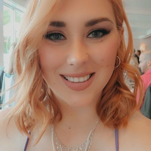 Emily Mccarthy Photo 30