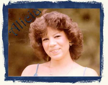 Alicia Taylor Photo 40