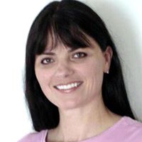 Laura Shultz Photo 12