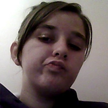 Sarah Tomlinson Photo 17