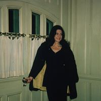 Suzanne Carlson Photo 10