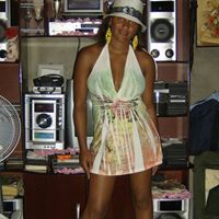 Simone Dyer Photo 4