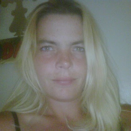 Elizabeth Collier Photo 10