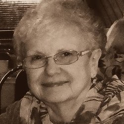 Patricia Hardy Photo 27