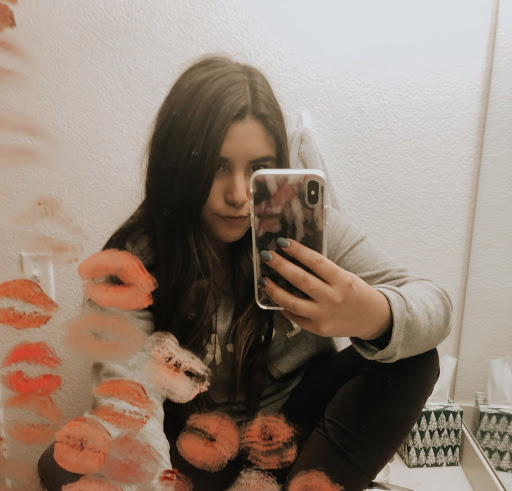Julia Chavez Photo 23