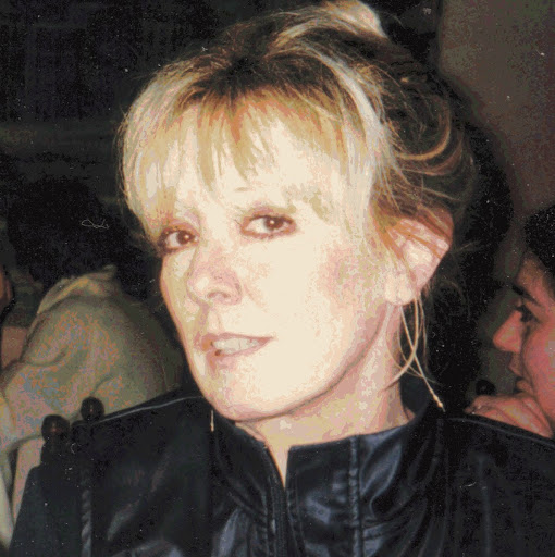 Anna Harrison Photo 30