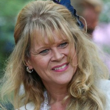 Tracy Stewart Photo 20