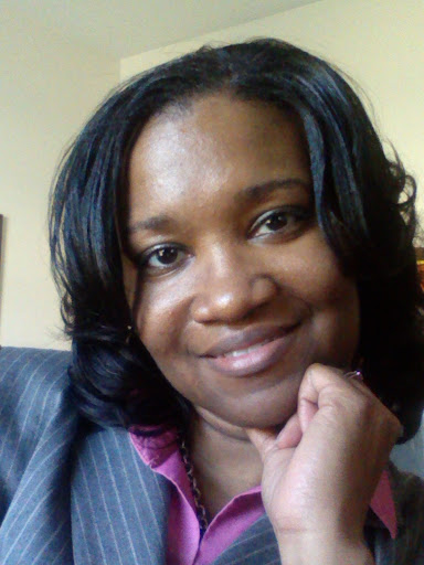 Renee Lloyd Photo 14