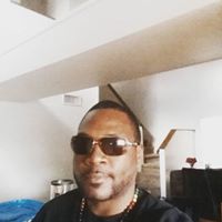 Julius Taylor Photo 37