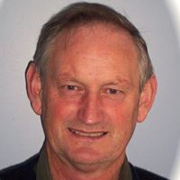 Jeffrey Pyle Photo 38