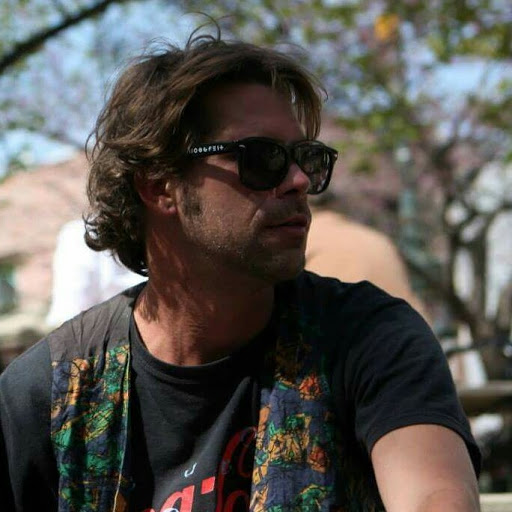 Daniel Walker Photo 16