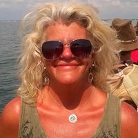 Lynne Campbell Photo 21