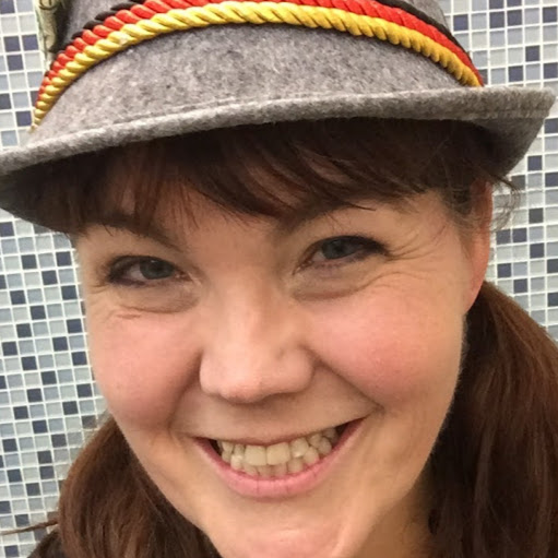 Pamela Stewart Photo 33