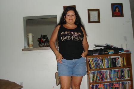 Julie Torres Photo 32