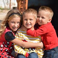 Danielle Burrow Photo 16