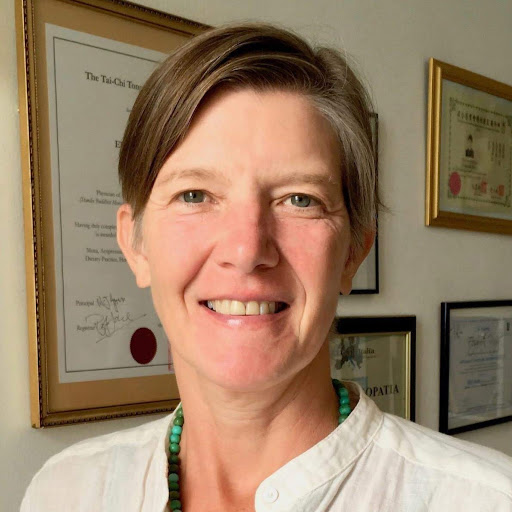 Elizabeth Bright Photo 38