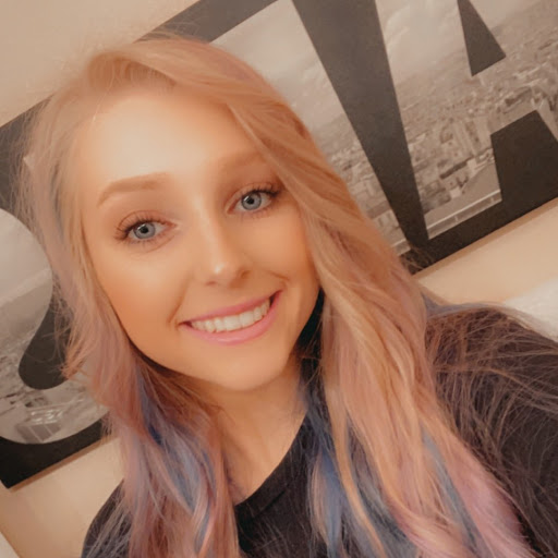 Kristina Thomason Photo 2