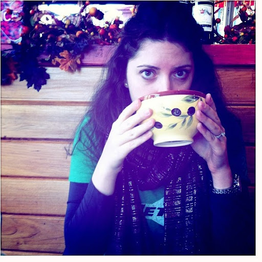 Julia Gray Photo 40