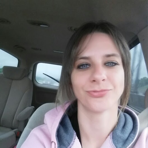 Jennifer Roberts Photo 18