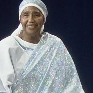 Flora Williams Photo 18