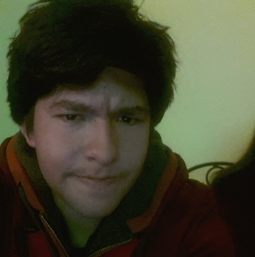 Roger Medrano Photo 18