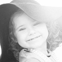 Ava Freeman Photo 13