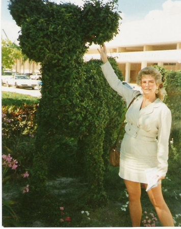 Donna Hall Photo 23