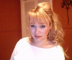 Kristine Moore Photo 19