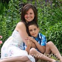 Kristin Newton Photo 11