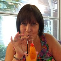 Debra Younger Photo 5