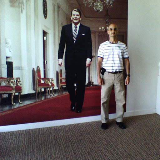 Ron Sanders Photo 17