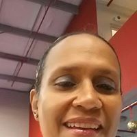 Julia Mayes Photo 12