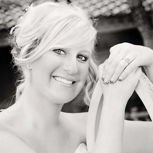 Amy Lowe Photo 29