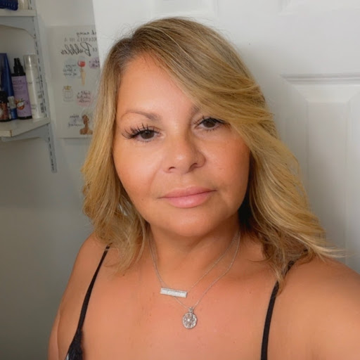 Elizabeth Colon Photo 34