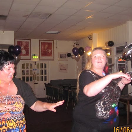 Julie Curran Photo 28