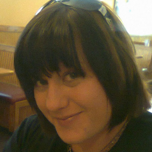 Erin Thomas Photo 29