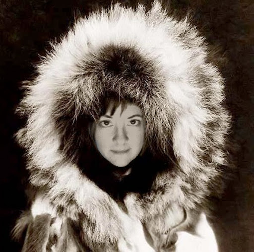 Barbara Morris Photo 10