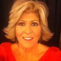 Lisa Tiller Photo 14