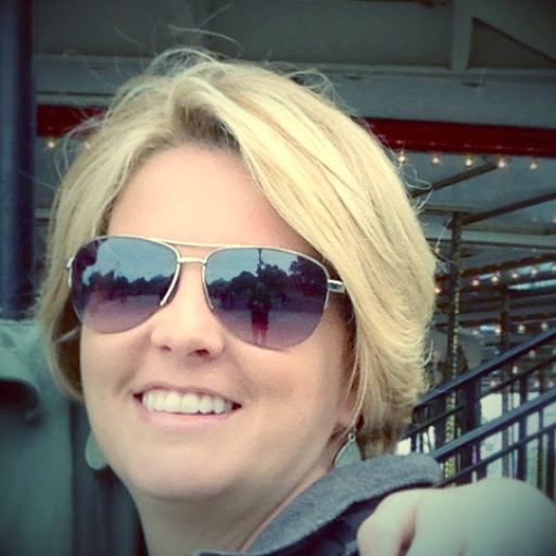 Andrea Hawkins Photo 23