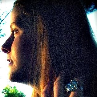Kristen Lindsay Photo 14